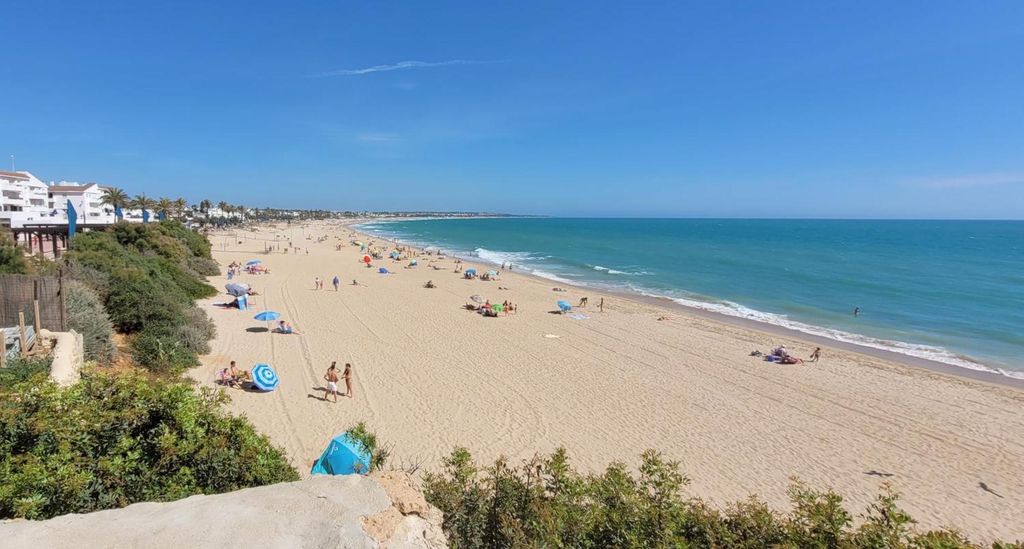 Holiday home Adosado En Playa La Barrosa Residencial Arenas 61 Chiclana de la Frontera